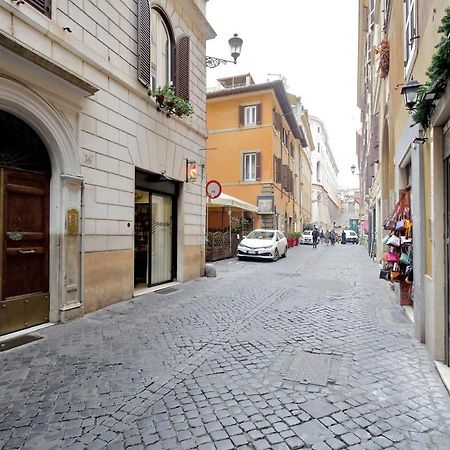 Eve Guest House At Trevi Fountain Rome Exterior photo