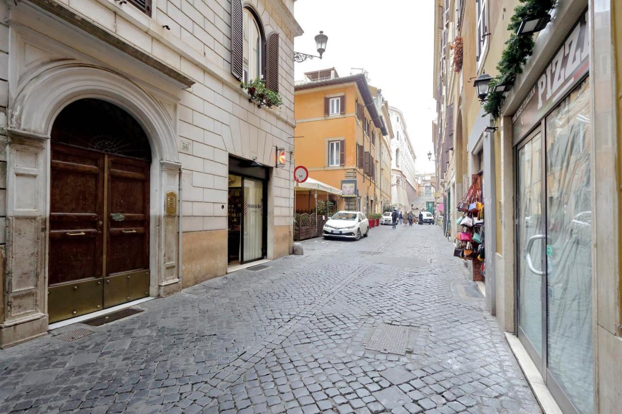 Eve Guest House At Trevi Fountain Rome Exterior photo