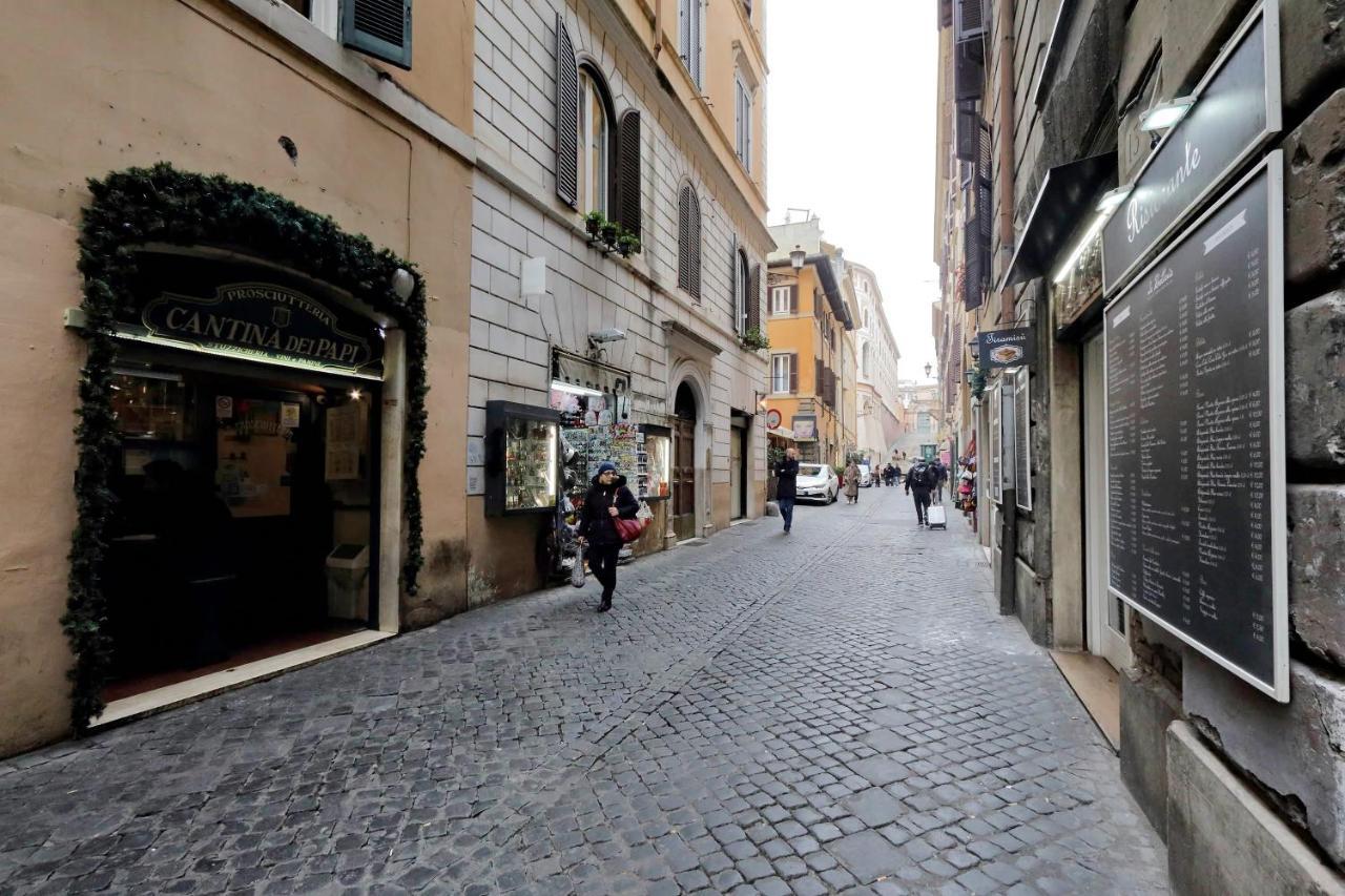 Eve Guest House At Trevi Fountain Rome Exterior photo